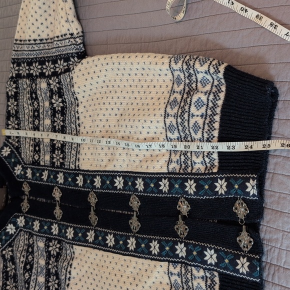 Vintage wool sweater - Picture 5 of 9